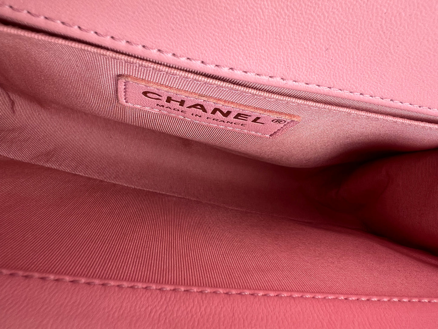 CHANEL Pink Tweed and Lambskin Small Boy Flap
