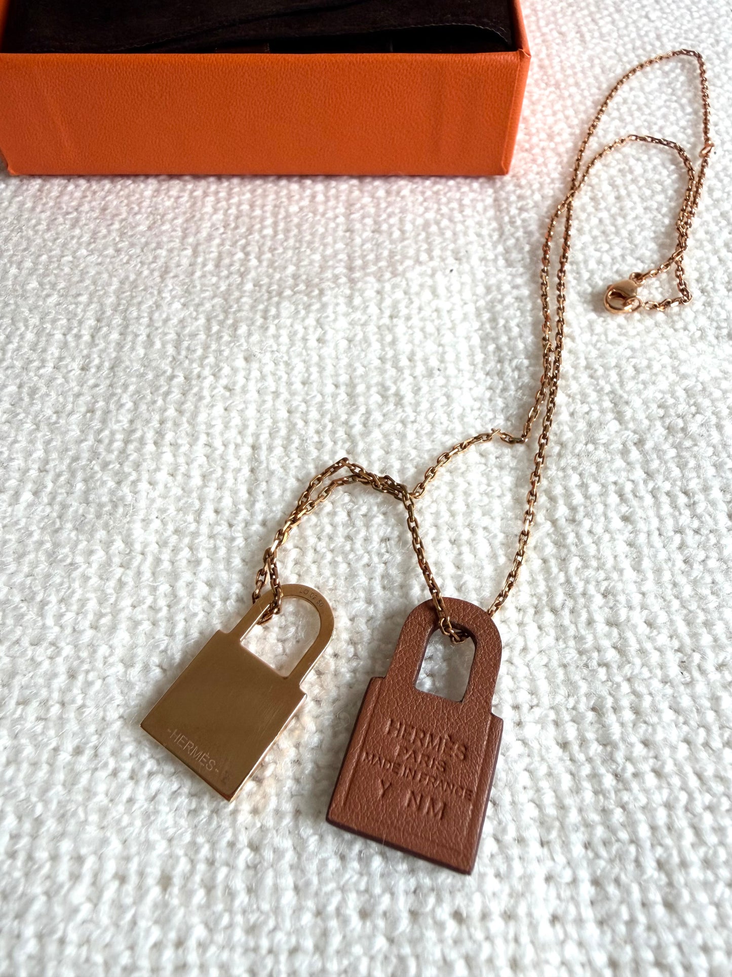 HERMES O’Kelly necklace Brown