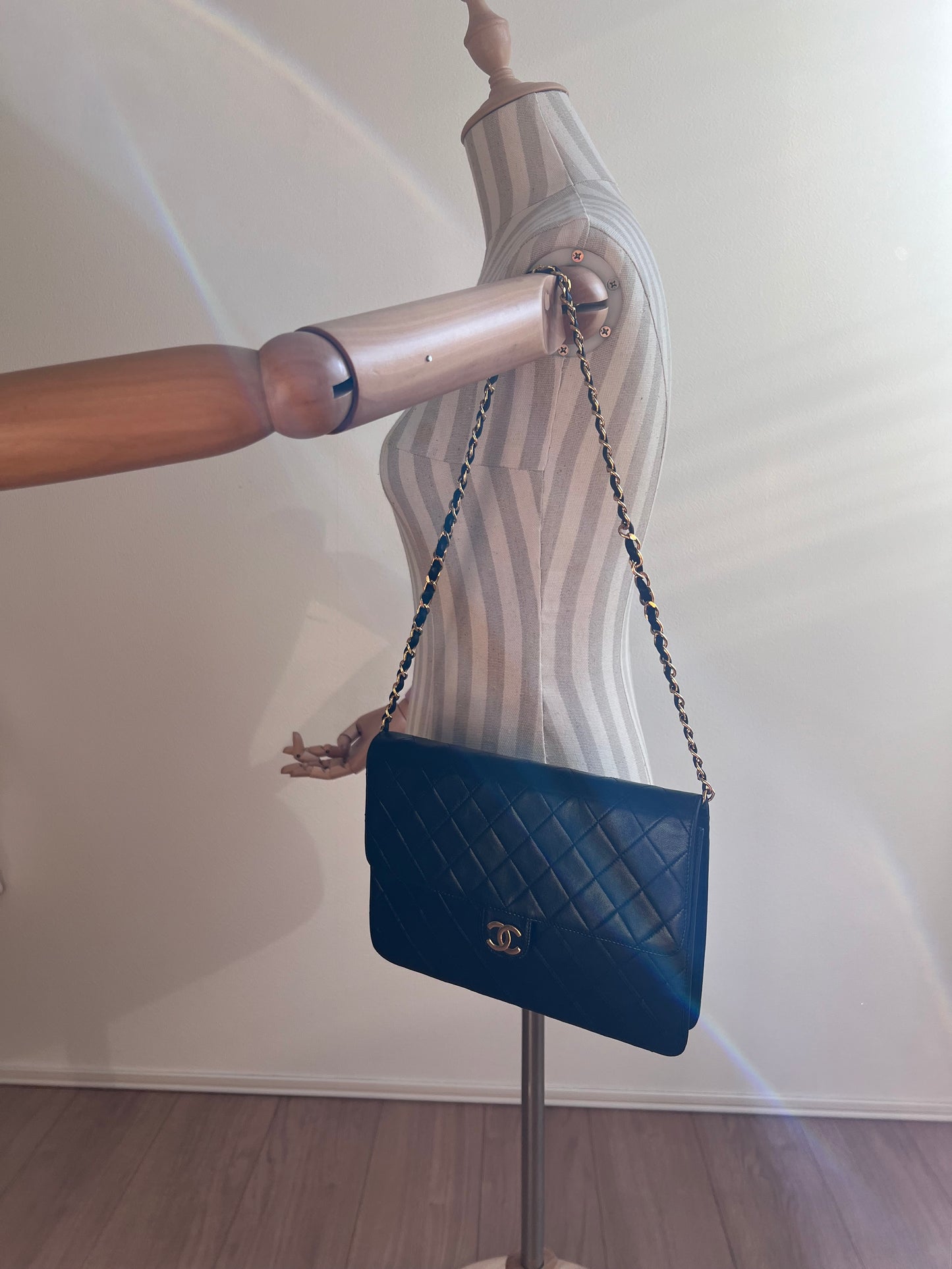 CHANEL Matelasse Chain Shoulder Bag