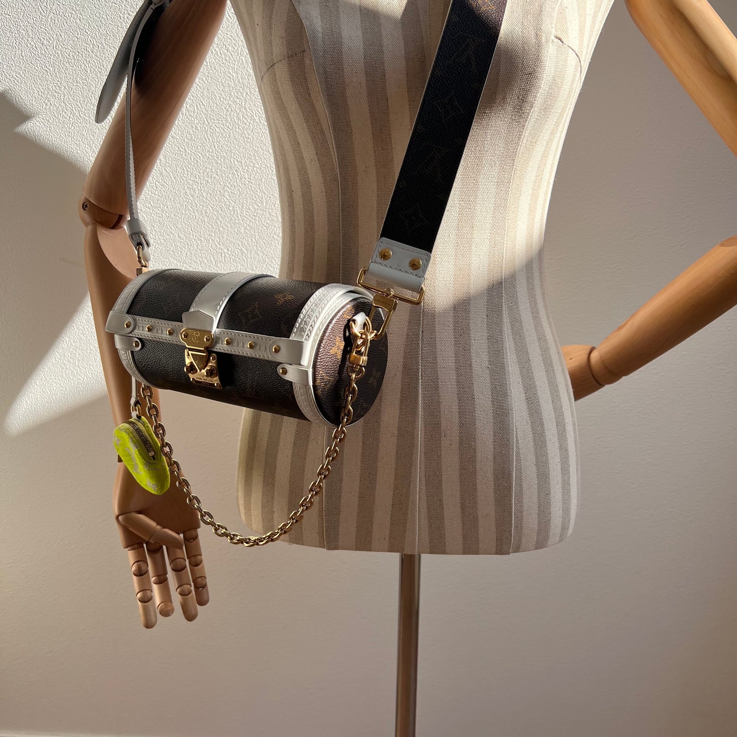 LOUIS VUITTON Papillon Trunk Bag