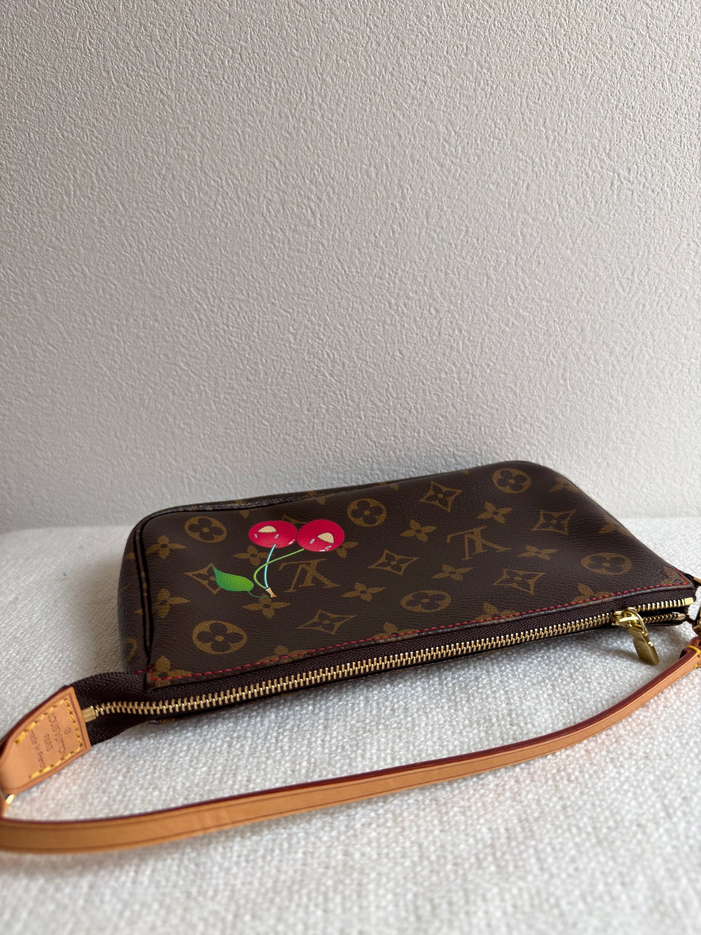 Louis Vuitton 2005 Takashi Murakami cherry pochette Monogram Cerises