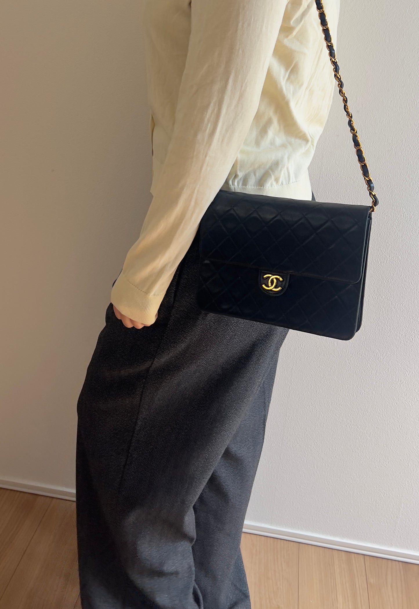 CHANEL Matelasse Chain Shoulder Bag