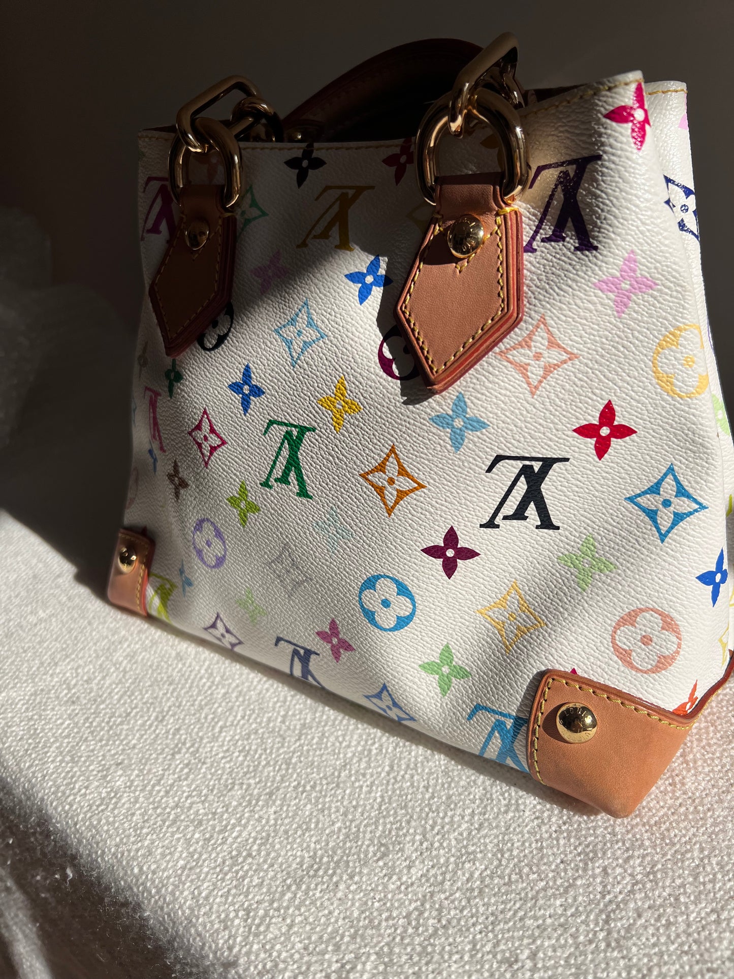 LOUIS VUITTON White Monogram Audra Bag