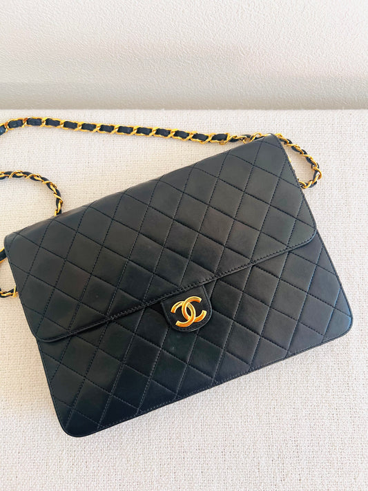 CHANEL Matelasse Chain Shoulder Bag