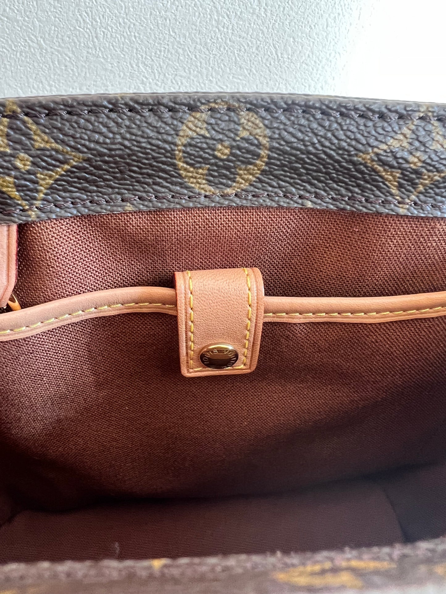 LOUIS VUITTON Vavin PM Handbag